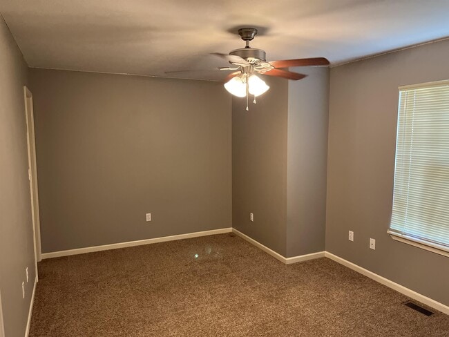 Building Photo - 1207 Aubreis Way