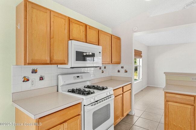 Building Photo - 2390 Savannah Blvd