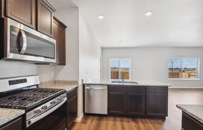 Building Photo - 828 Hearthstone Ave