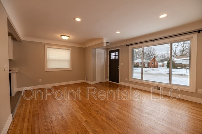 Building Photo - 12217 Columbia St