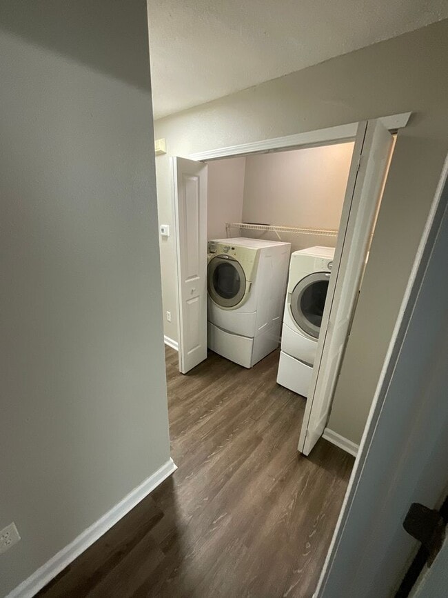 Building Photo - 4 Bed 2 Bath Home for Rent