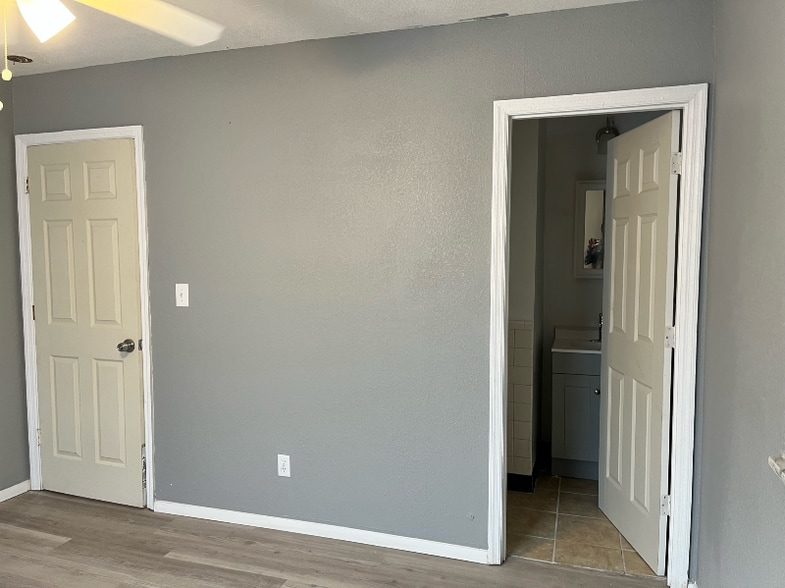 Building Photo - 3531 Otterbein Ave