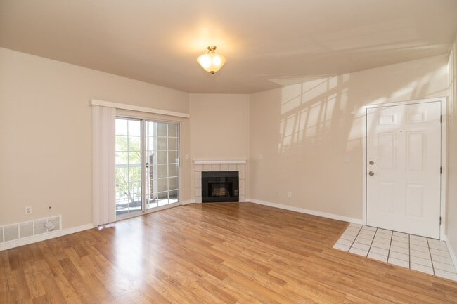 Building Photo - 150 S 800 E
