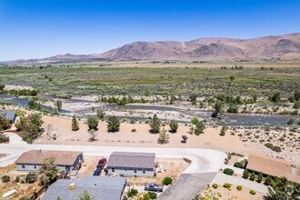 Building Photo - Cozy Upgraded Home w/ Panoramic Mountain V...