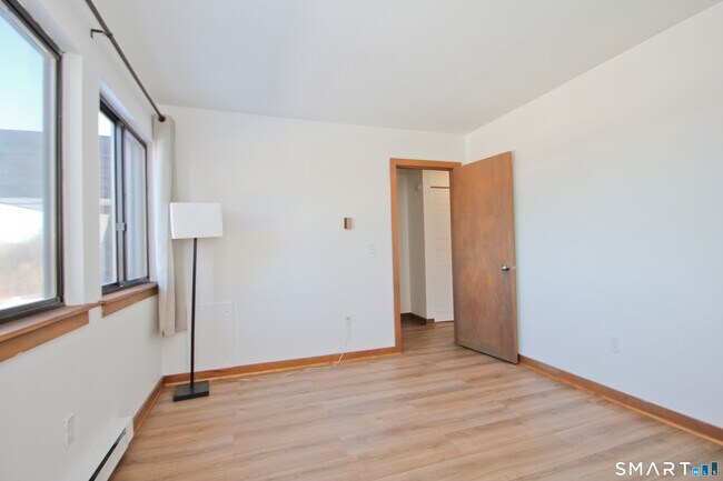 Building Photo - 29 Salmon Run