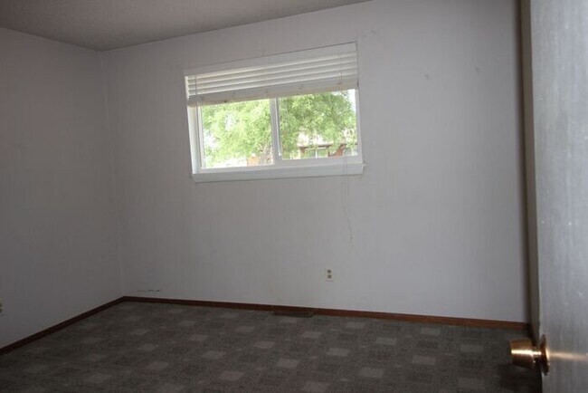 Building Photo - Great Condo In South Loveland