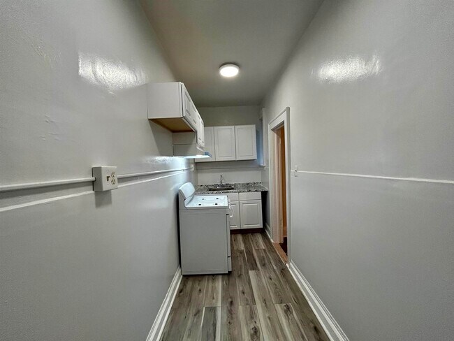 Building Photo - 1 Noll Pl