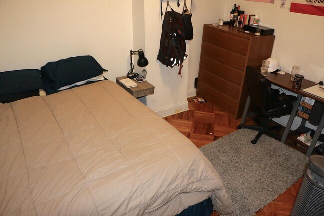 Building Photo - 405 Washington St