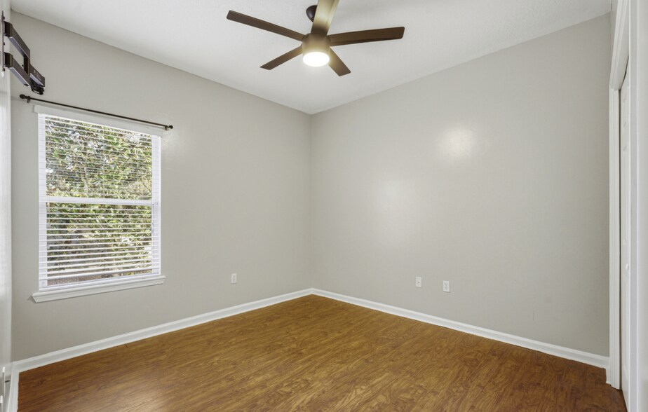 Building Photo - 1601 Majestic View Ln