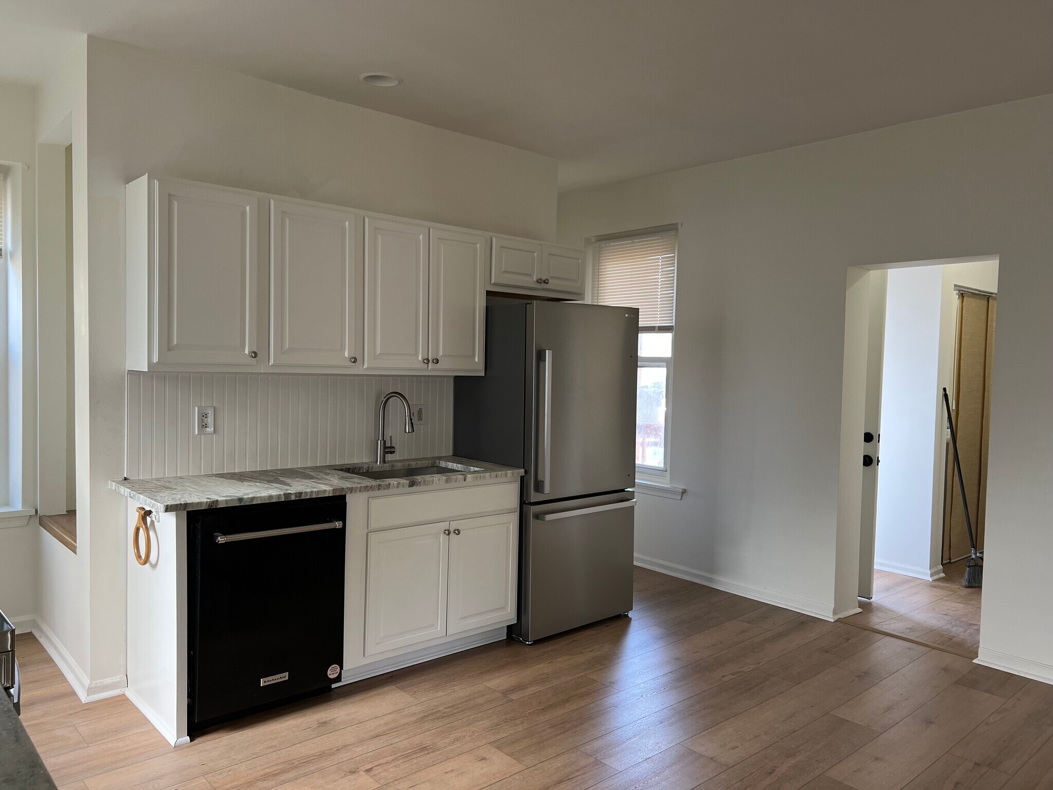 Building Photo - 1907 W Point Pike