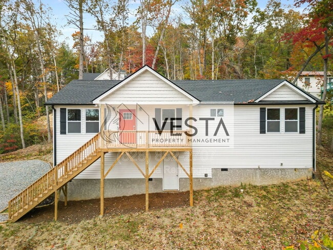 Building Photo - 2506 Turnpike Rd