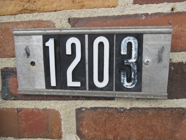 Primary Photo - 432
