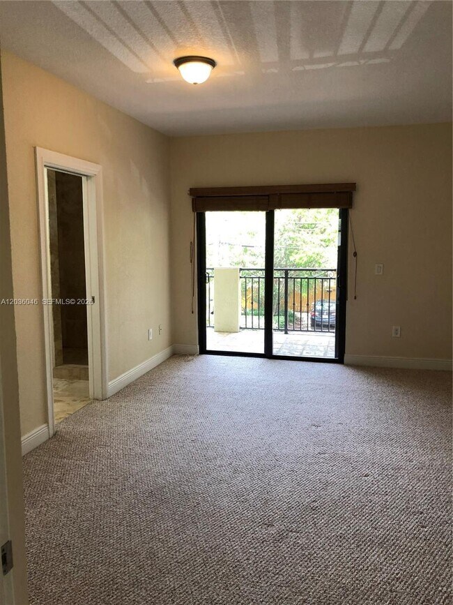 Building Photo - 3227 Gifford Ln