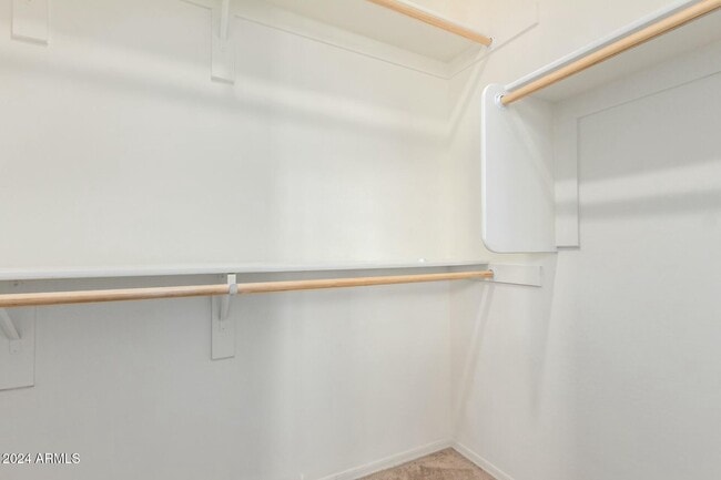 Building Photo - 9567 W Robin Ln