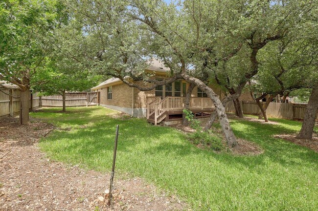 Building Photo - 14201 Tyburn Trail