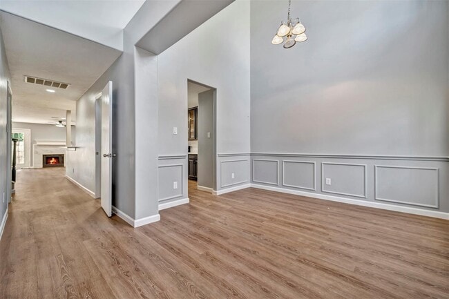 Building Photo - 22250 Queenbury Hills Dr