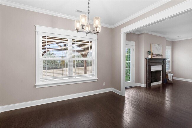 Building Photo - 7458 White Pine Dr