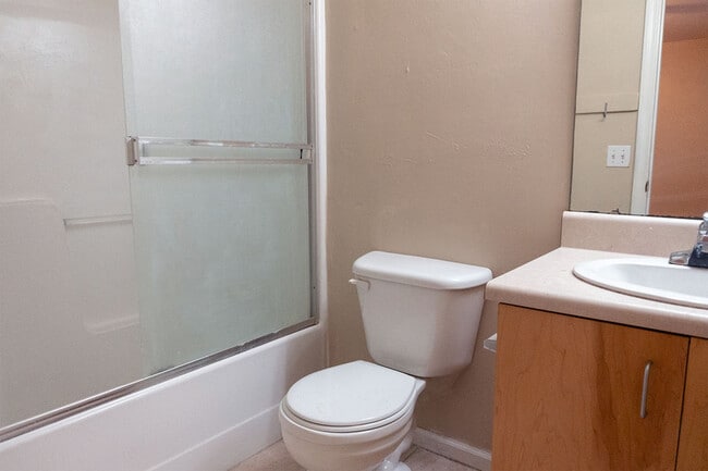 Building Photo - 2403 Hartsfield Rd