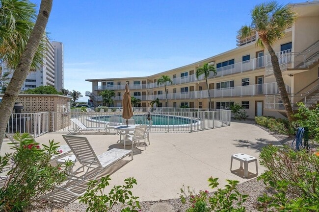 Building Photo - 3600 N Ocean Dr