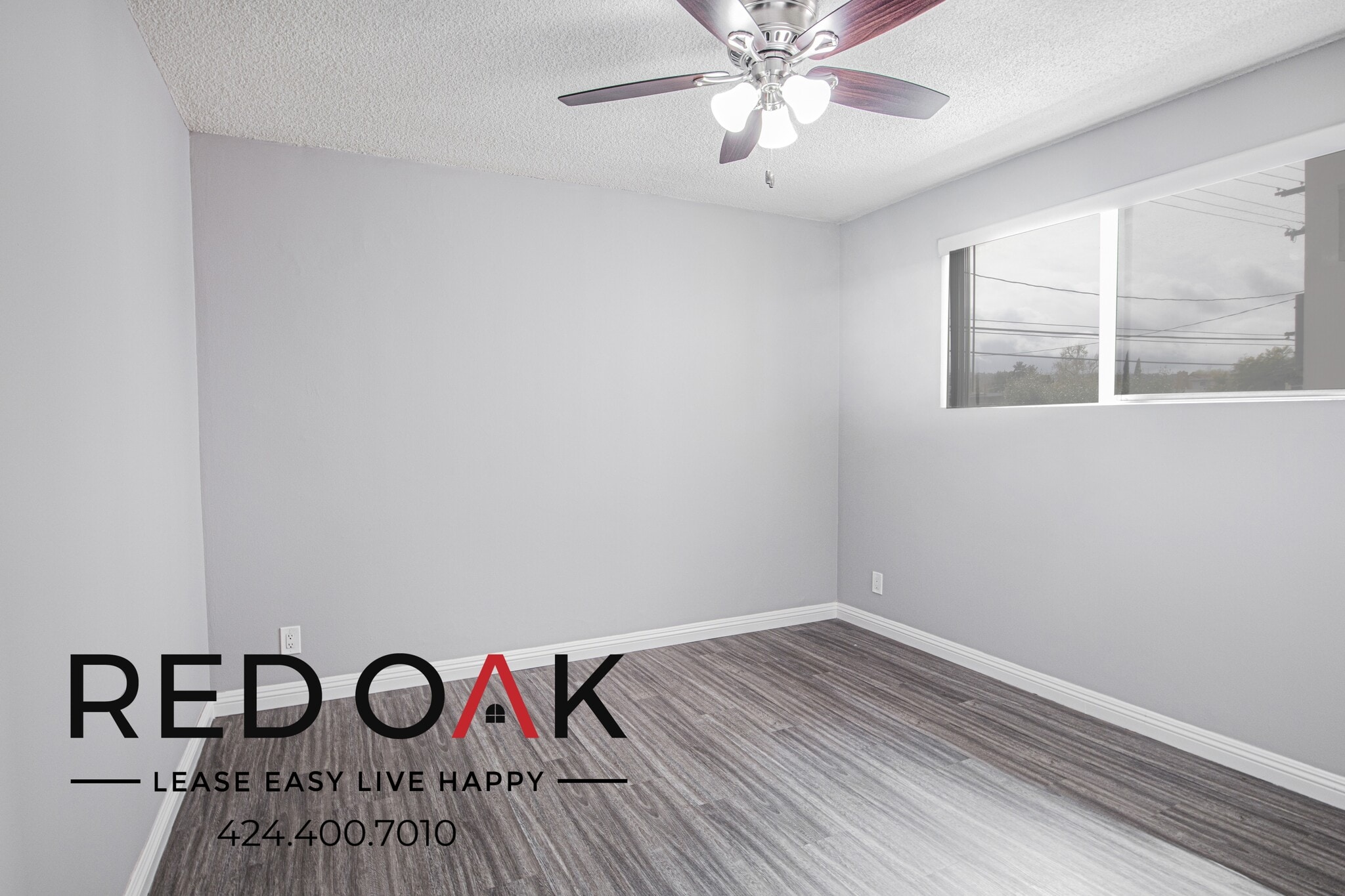 Building Photo - 12737 Moorpark St