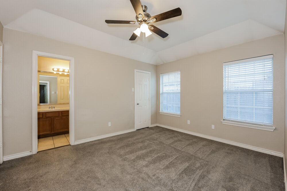 Building Photo - 1232 Clay Ln