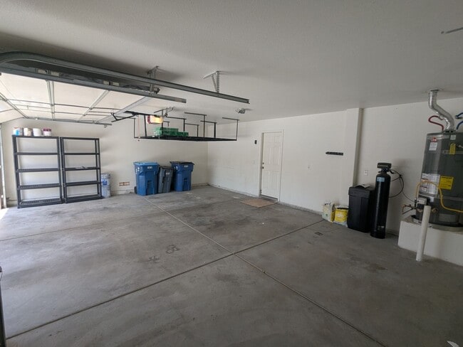 Building Photo - 1016 Royal Plum Ln