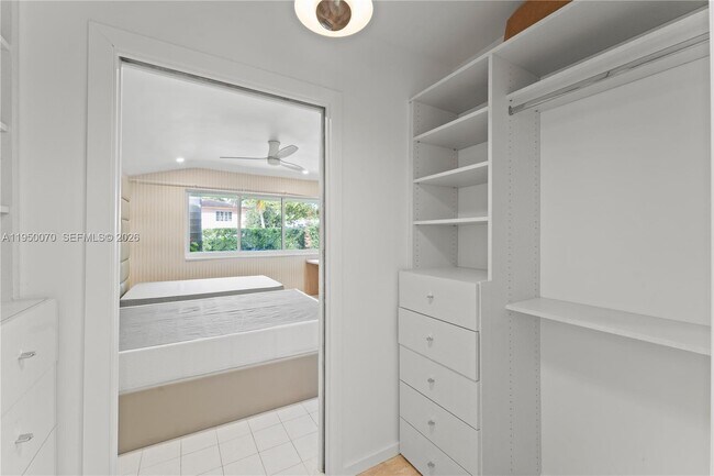 Building Photo - 1250 NE 87th St