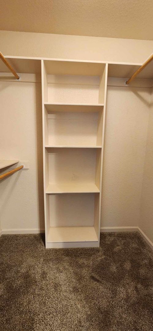 Building Photo - Spacious Town House for Rent