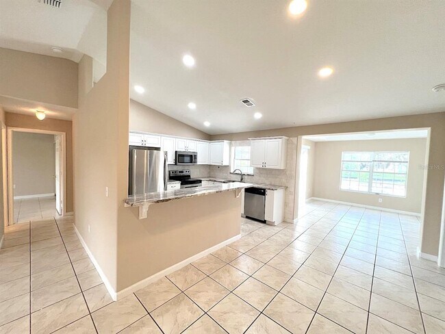 Building Photo - 142 Rolling Sands Dr