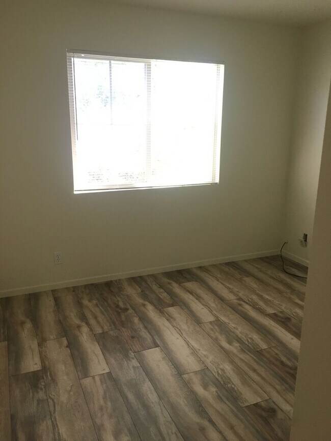 Building Photo - 2477 San Miguel Ave