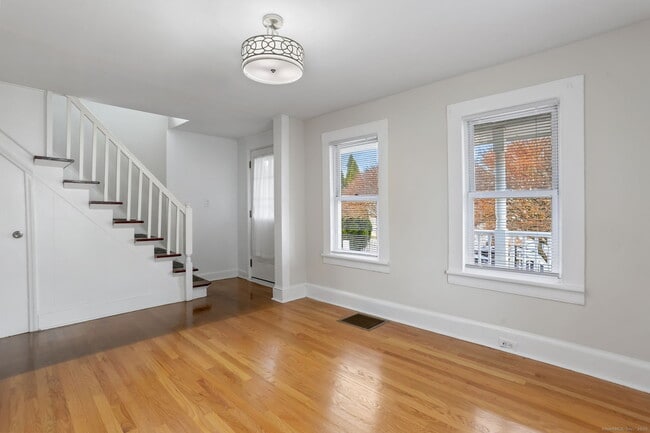 Building Photo - 8 3rd St