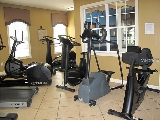 Building Photo - 3593 Conroy Rd