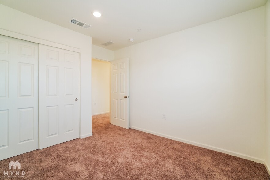 Building Photo - 676 Rosedale Wy