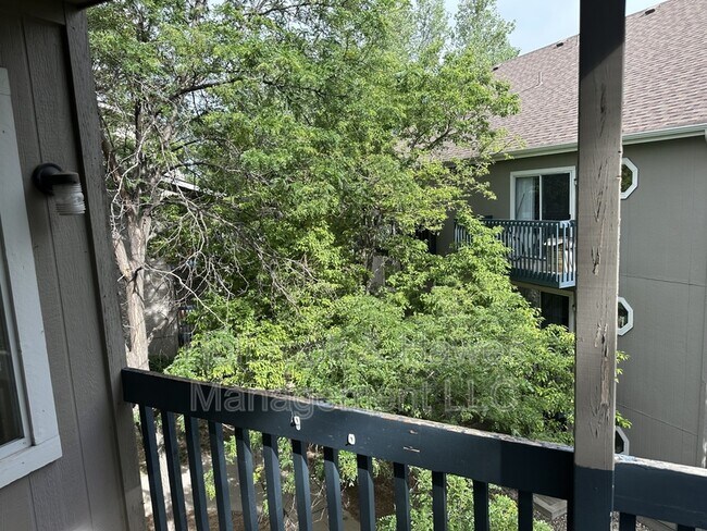 Building Photo - 4531 Boardwalk Dr