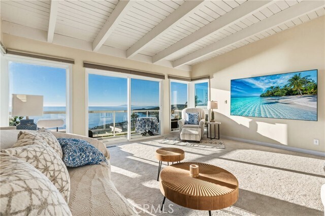 Building Photo - 883 Katella St