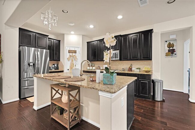 Building Photo - 8115 Spreadwing St