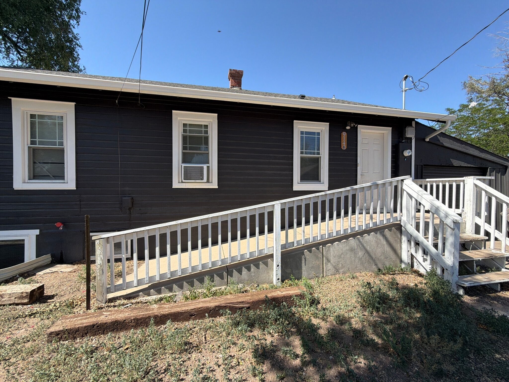 Building Photo - 914 3rd Ave