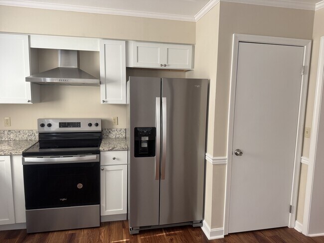 Building Photo - 1017 Baccharis Dr
