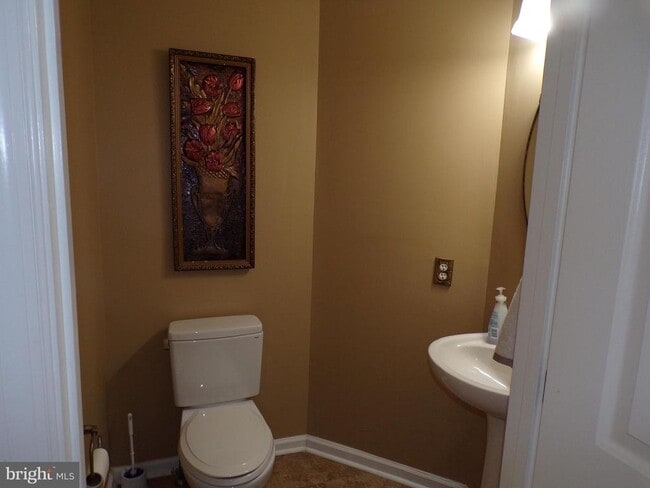 Building Photo - 312 Foxtail Ln