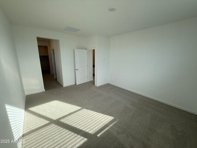 Building Photo - 7433 E Cozy Cottage Ln