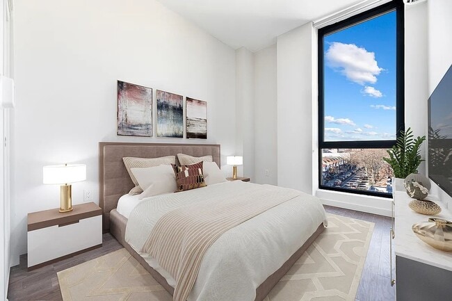 Building Photo - 91-09 Roosevelt Avenue