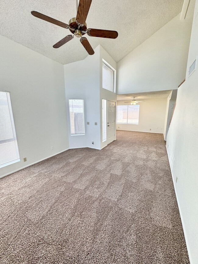 Building Photo - Two Story 3 Bedroom/2.5 Bath Home. Clean & Ready for Immediate Move-in!