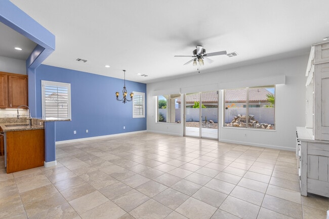 Building Photo - 40378 Corte San Carlos
