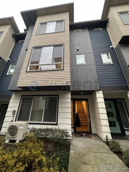 Building Photo - Unit C