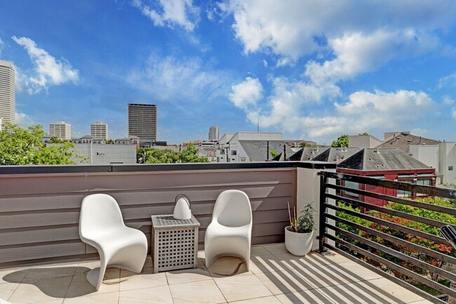 Building Photo - 1402 Eberhard St