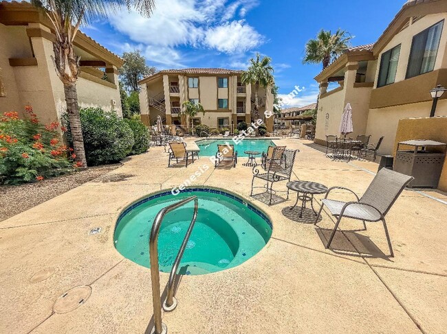 Building Photo - 2bd/2ba condo in Villas at Hacienda Del Sol
