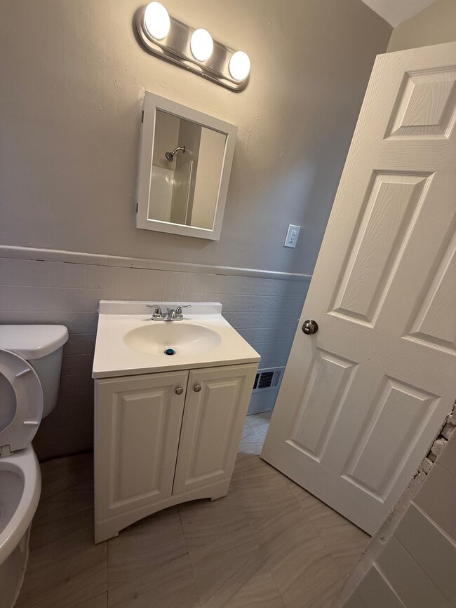 Building Photo - 14891 Hartwell St