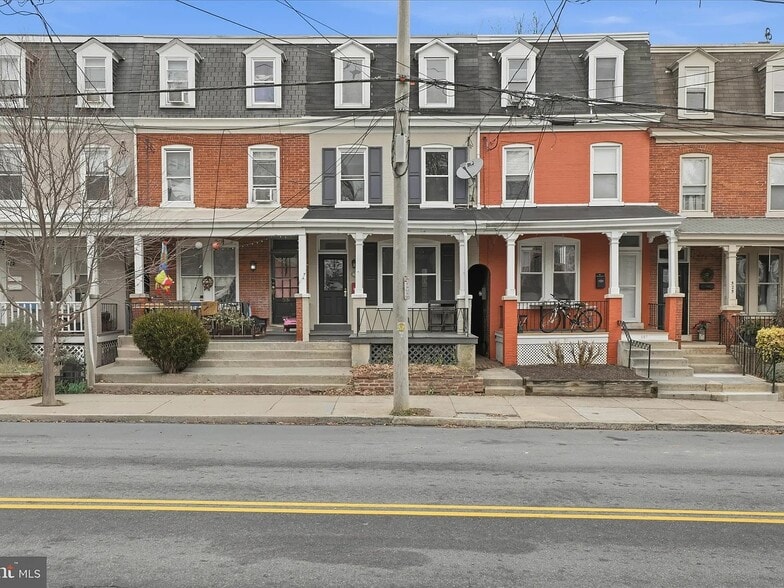 Building Photo - 529 W Frederick St