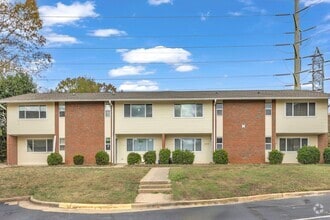 Building Photo - 2 Bedroom Walking Distance to NCSU!