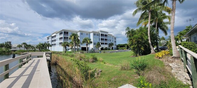 Building Photo - 2001 Bal Harbor Blvd